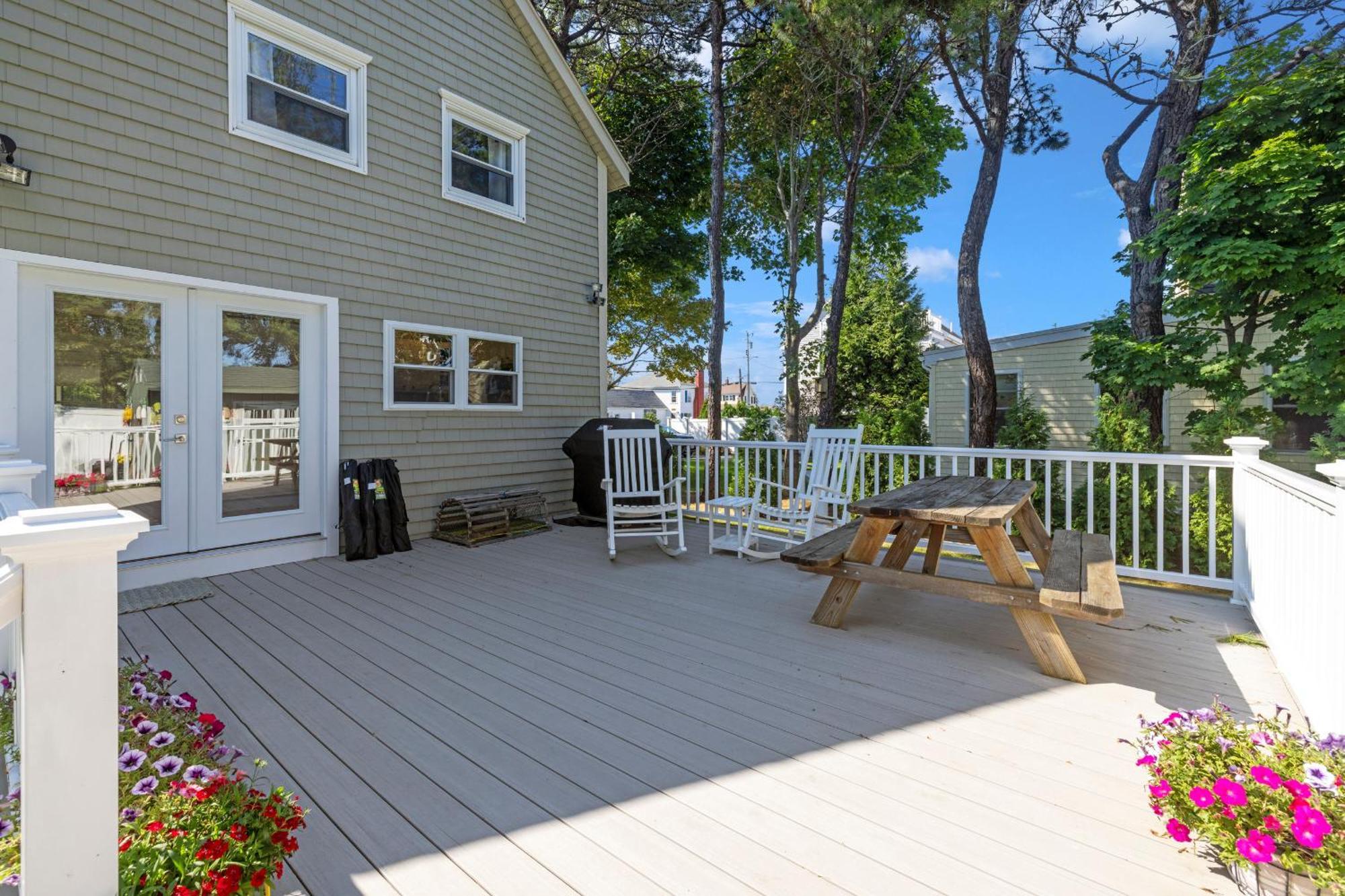 Pine Point Beach House With Deck, Fire Pit & Porch 스카보로 외부 사진