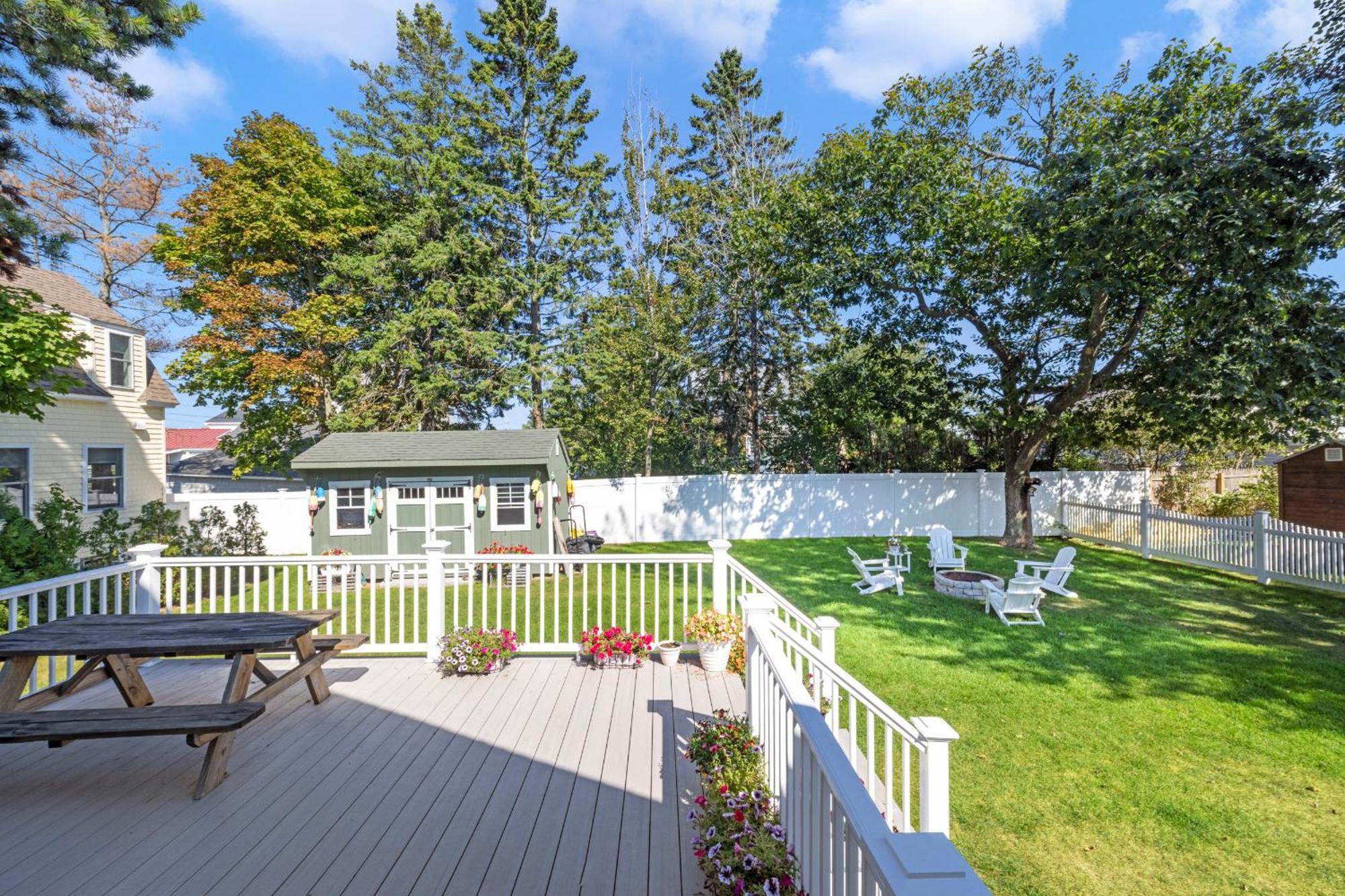 Pine Point Beach House With Deck, Fire Pit & Porch 스카보로 외부 사진
